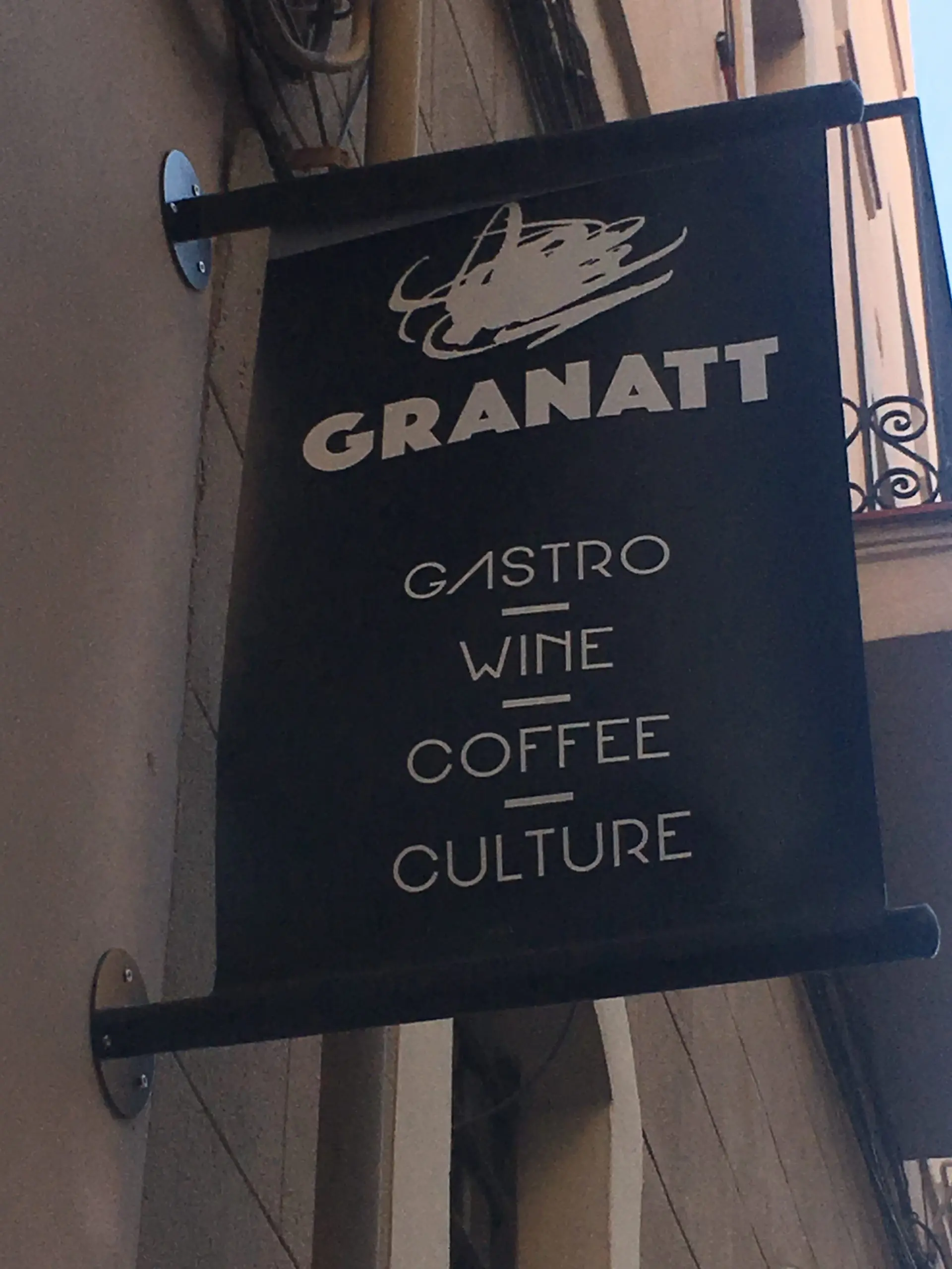 Granatt Bar