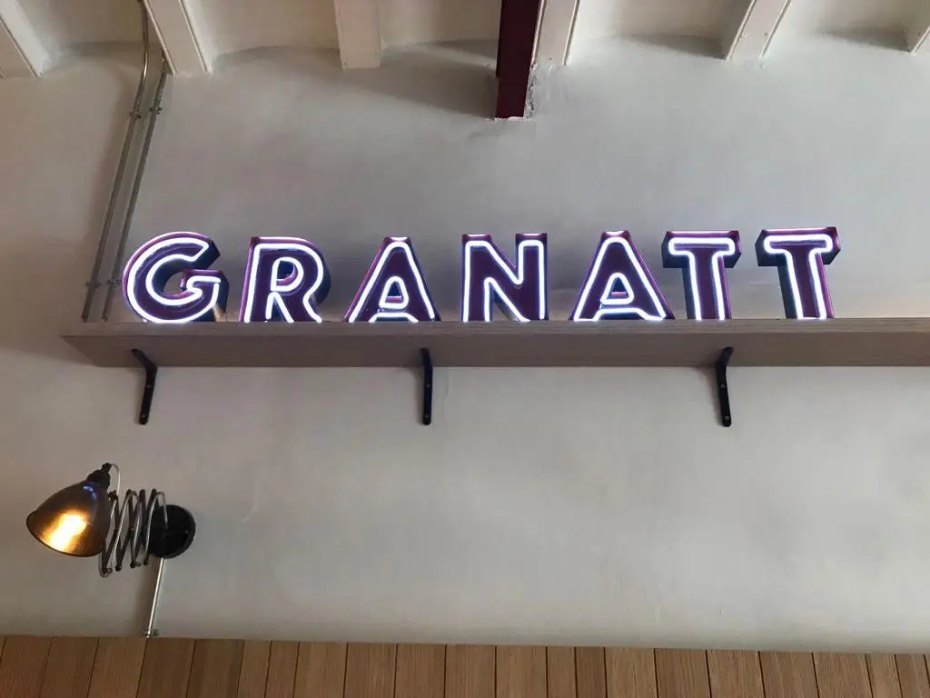 Granatt Bar